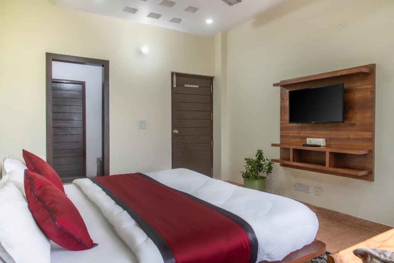 Host Jatin Kasauli Pine Villa 7Oi827O7O3 Екстер'єр фото